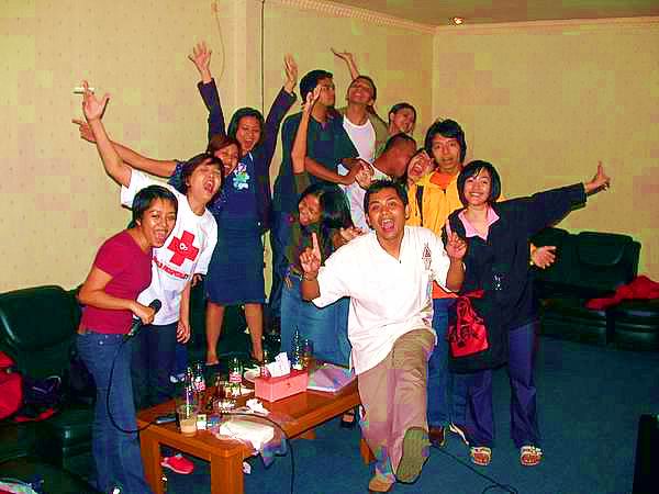 aldi, mbak tarie, alpha, linda, me, lucky, danang, ketty, ade, dian, avis and his new GF, and widi